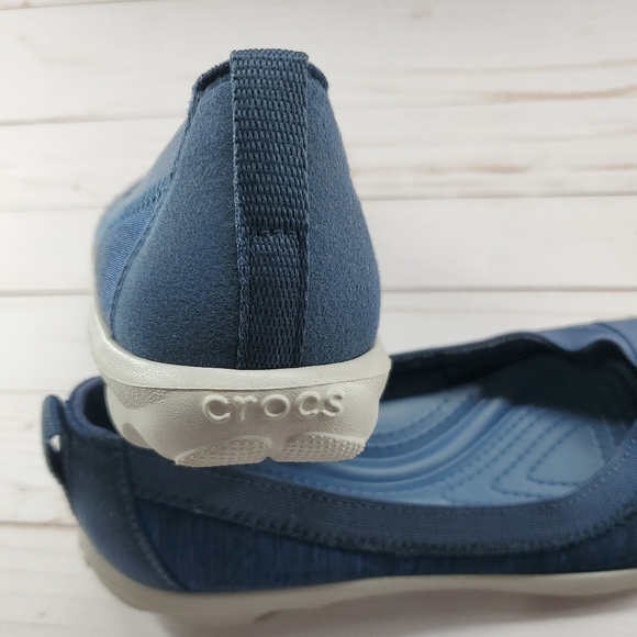 Crocs Women Size 7 Blue Busy Day Stretch Flat Slip On‎ Mary Jane 204752 - Picture 7 of 9